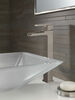 Llave para baño tipo vasija de diseño acanalado 1L (producto recertificado)