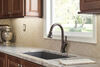 Llave para cocina monomando extensible con tecnologías Touch<sub>2</sub>O® y ShieldSpray®
