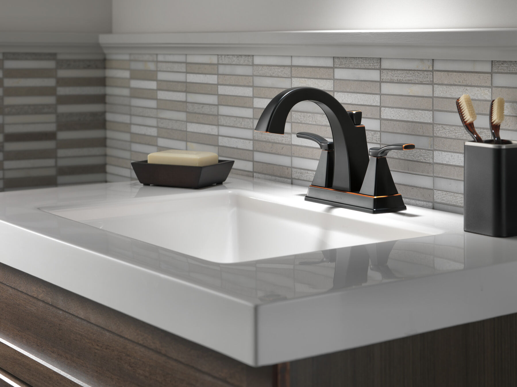 Llave para baño de combinación con dos manijas, imagen 4