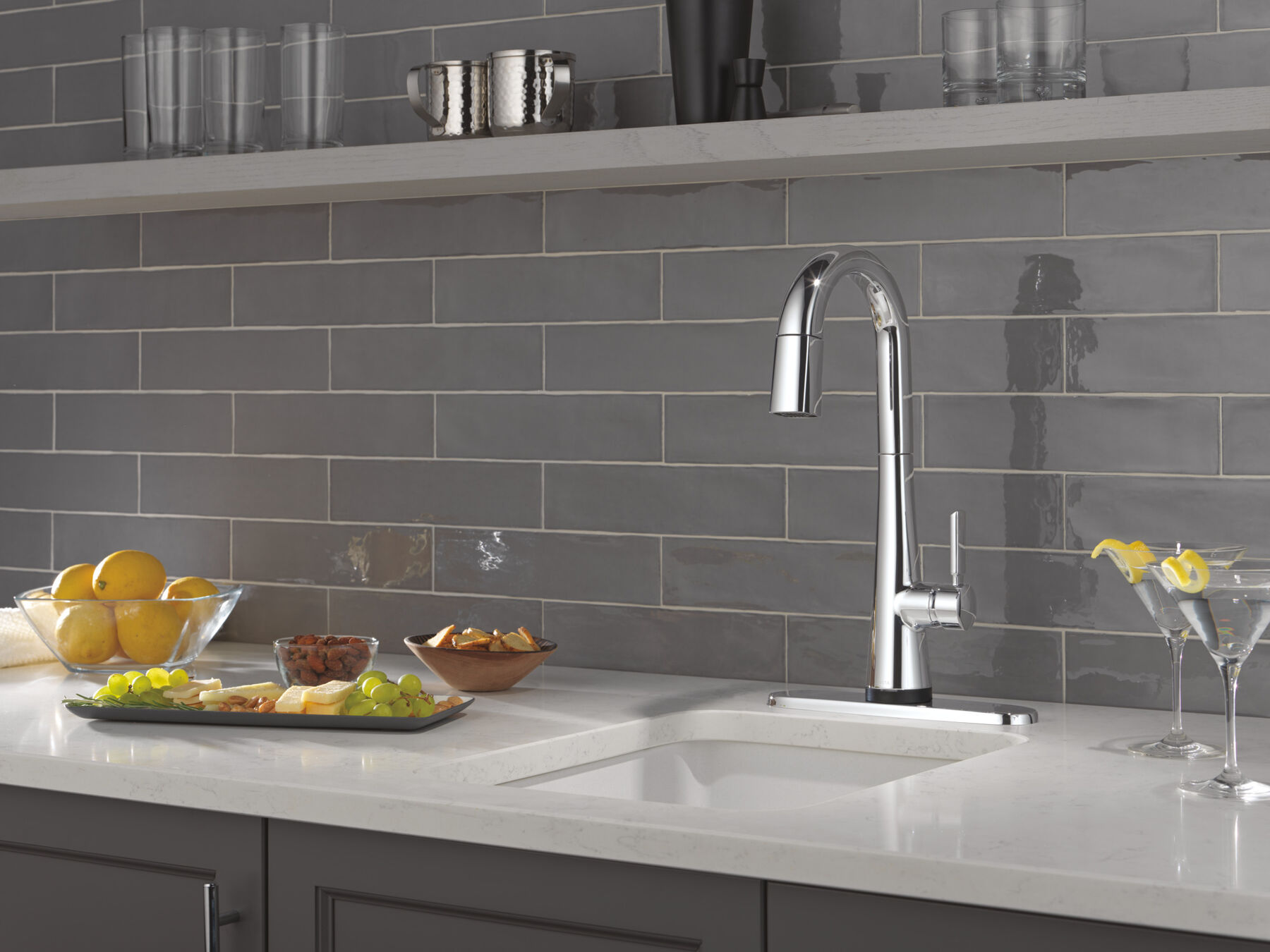 Touch2O® Bar / Prep Faucet with Touchless Technology, image 7