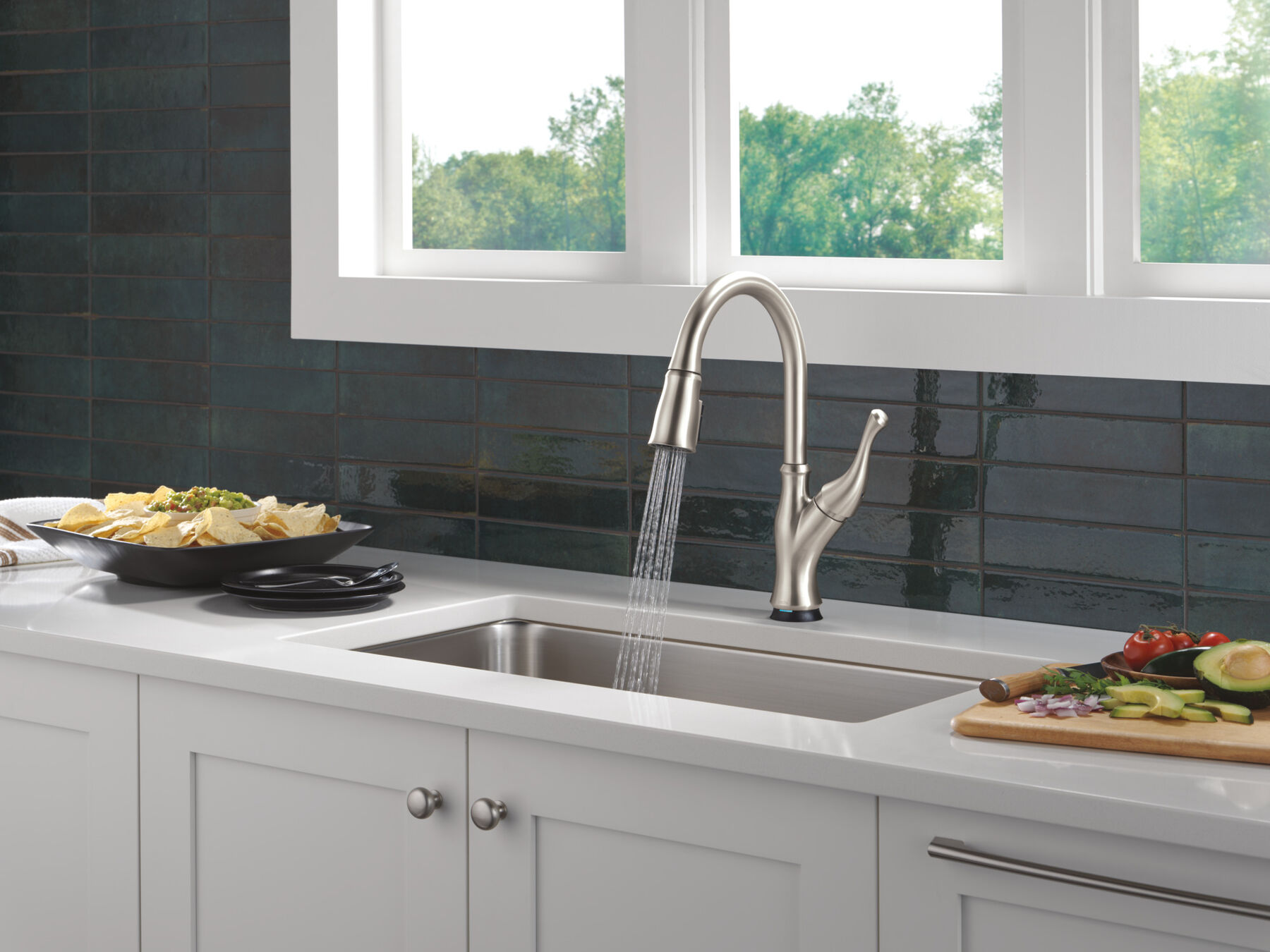 Touch<sub>2</sub>O® Technology Kitchen Faucet with Touchless Technology, image 14
