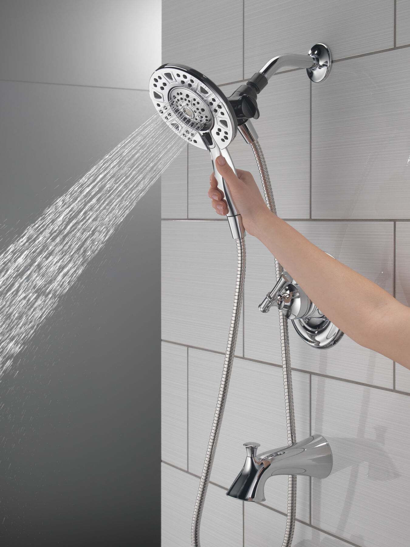 Ducha y bañera Monitor serie 14 con ducha dos en uno WaterSense In2ition, imagen 3