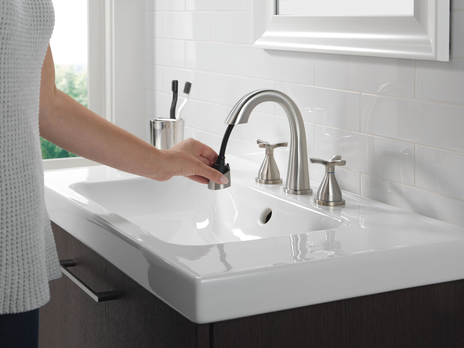 Llave para baño extensible independiente de dos manijas, imagen 2