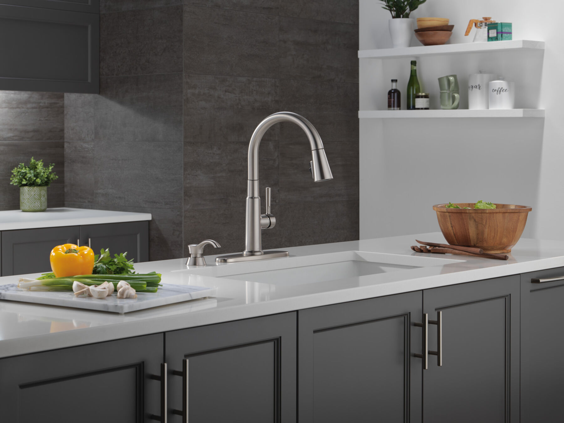 Llave para cocina monomando extensible con dispensador de jabón y tecnología ShieldSpray®, imagen 2