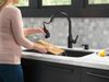 Llave para cocina monomando extensible con dispensador de jabón y tecnología ShieldSpray®