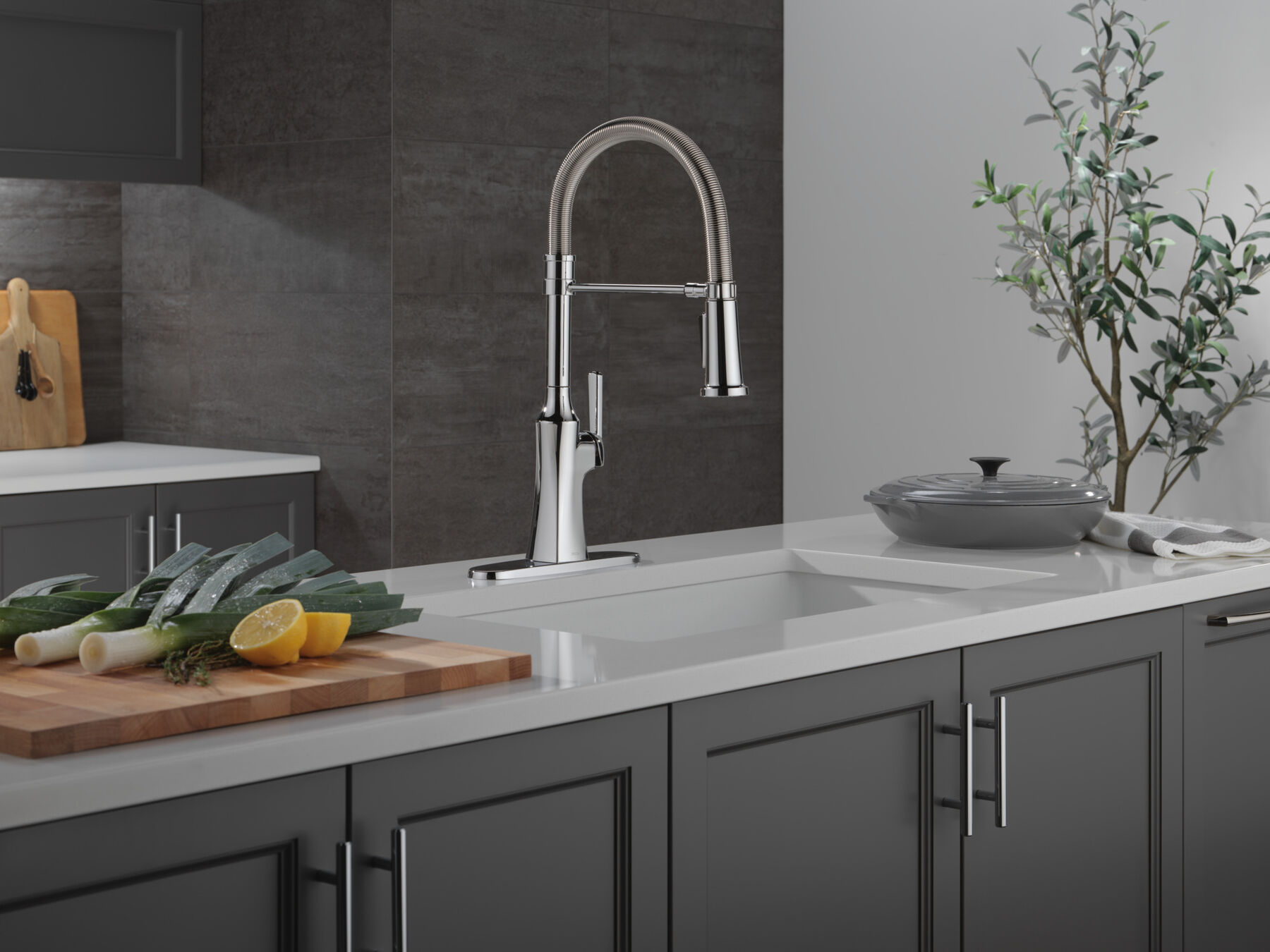 Llave para cocina monomando extensible con salida con resorte, imagen 2