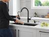 Llave para cocina monomando extensible con dispensador de jabón y tecnología ShieldSpray®