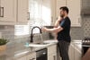 Llave para cocina monomando extensible con tecnologías Touch<sub>2</sub>O® y ShieldSpray®