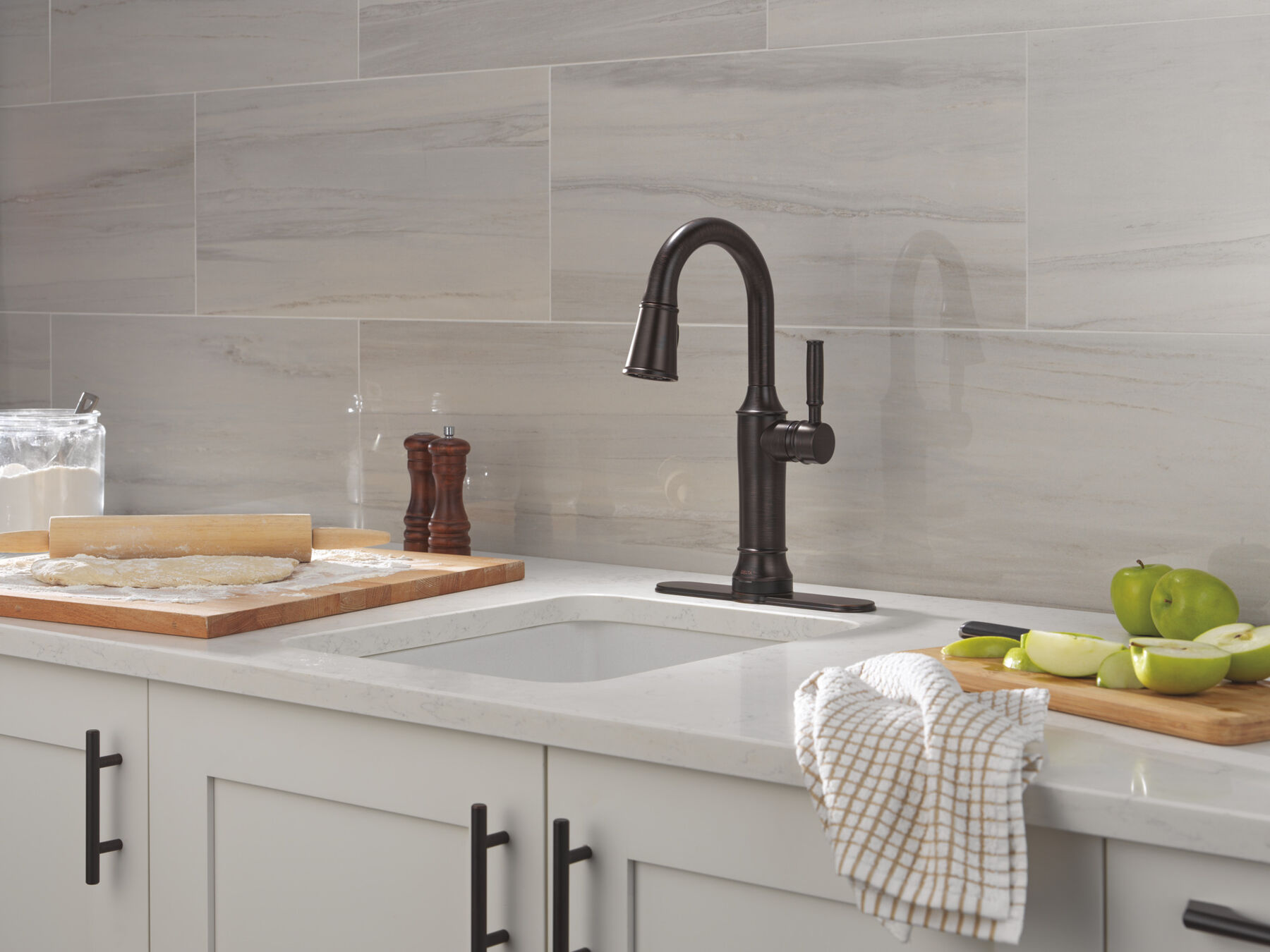 Touch2O® Bar / Prep Faucet with Touchless Technology, image 9