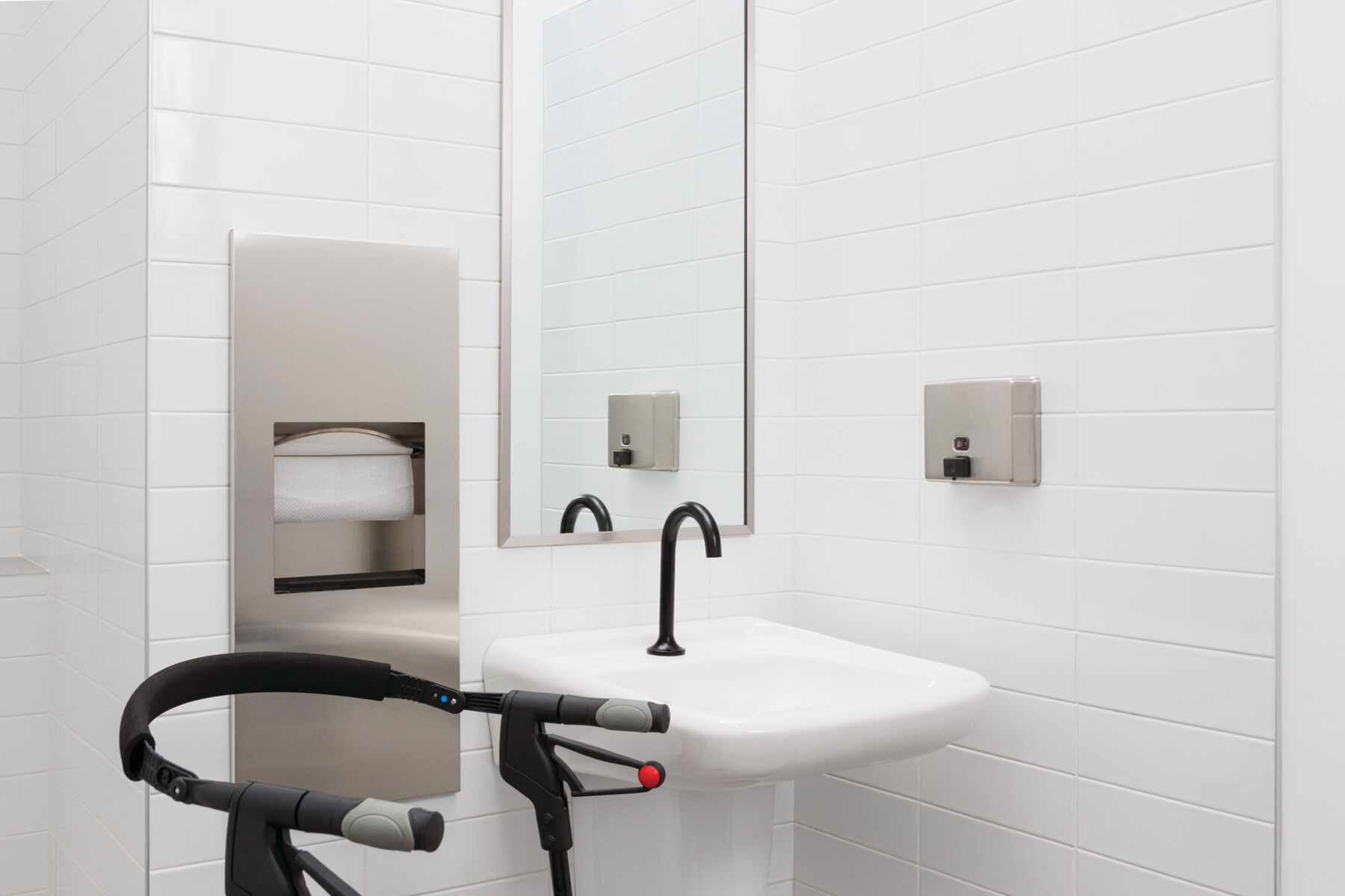 Electronic Lavatory Faucet with Proximity® Sensing Technology - Battery Operated, image 8