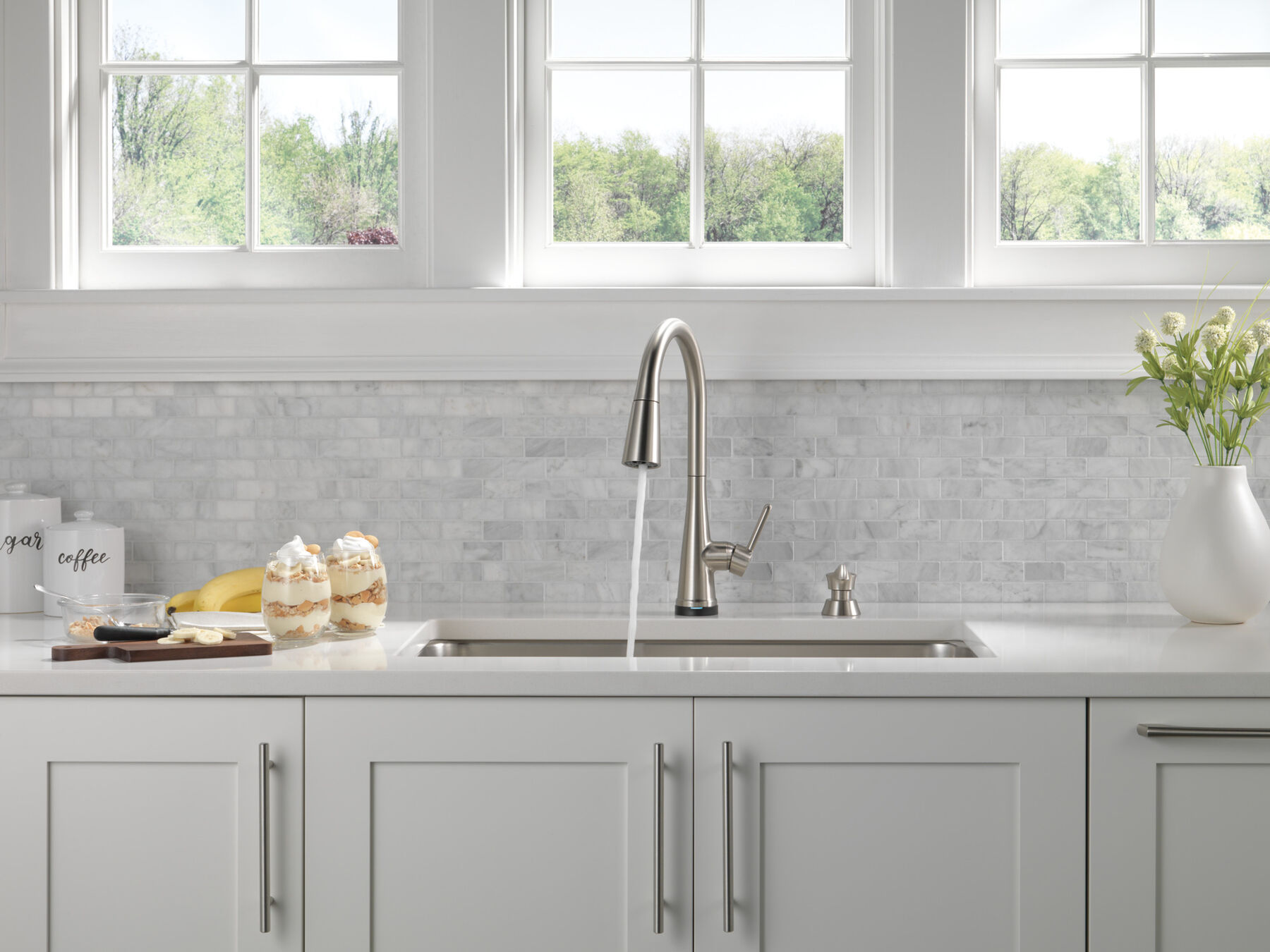 Touch<sub>2</sub>O® Technology Pull-Down Kitchen 1L w/Soap (Recertified), image 9