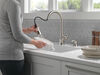 Llave para cocina monomando extensible con dispensador de jabón y tecnología ShieldSpray