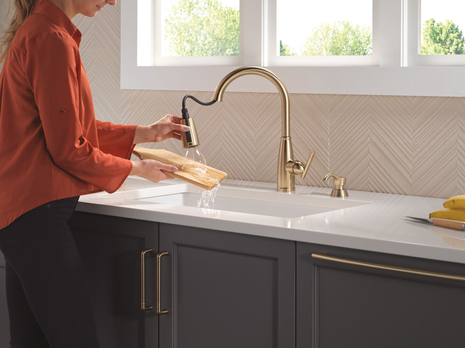 Llave para cocina monomando extensible con dispensador de jabón y tecnología ShieldSpray®, imagen 5