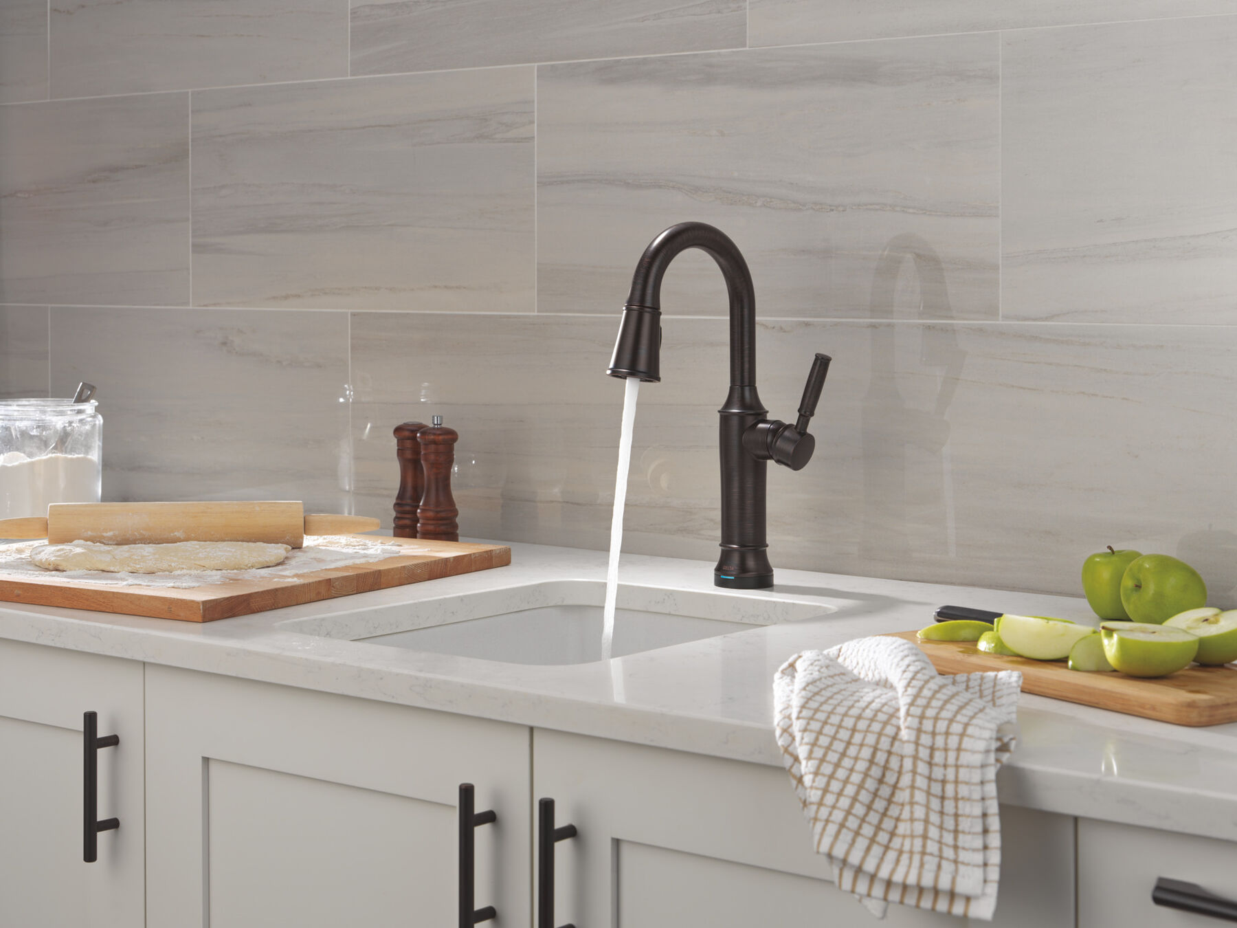 Touch2O® Bar / Prep Faucet with Touchless Technology, image 12