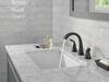 Llave para baño de extensión de dos manijas 2L (producto recertificado)