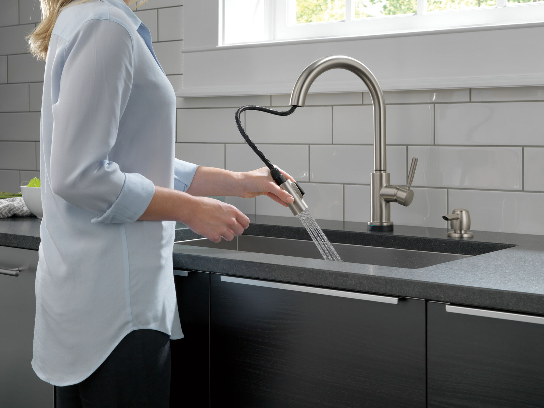 Single Handle Pull-Down Kitchen Faucet with Touch<sub>2</sub>O® Technology Technology and Soap Dispenser, image 6
