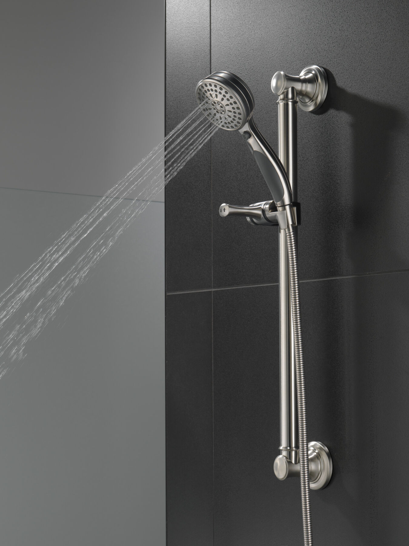 Ducha manual de 9 ajustes ActivTouch® con barra deslizante/barra de sujeción estilo tradicional (producto recertificado), imagen 4