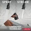 Llave para cocina extensible de una manija con tecnología ShieldSpray®