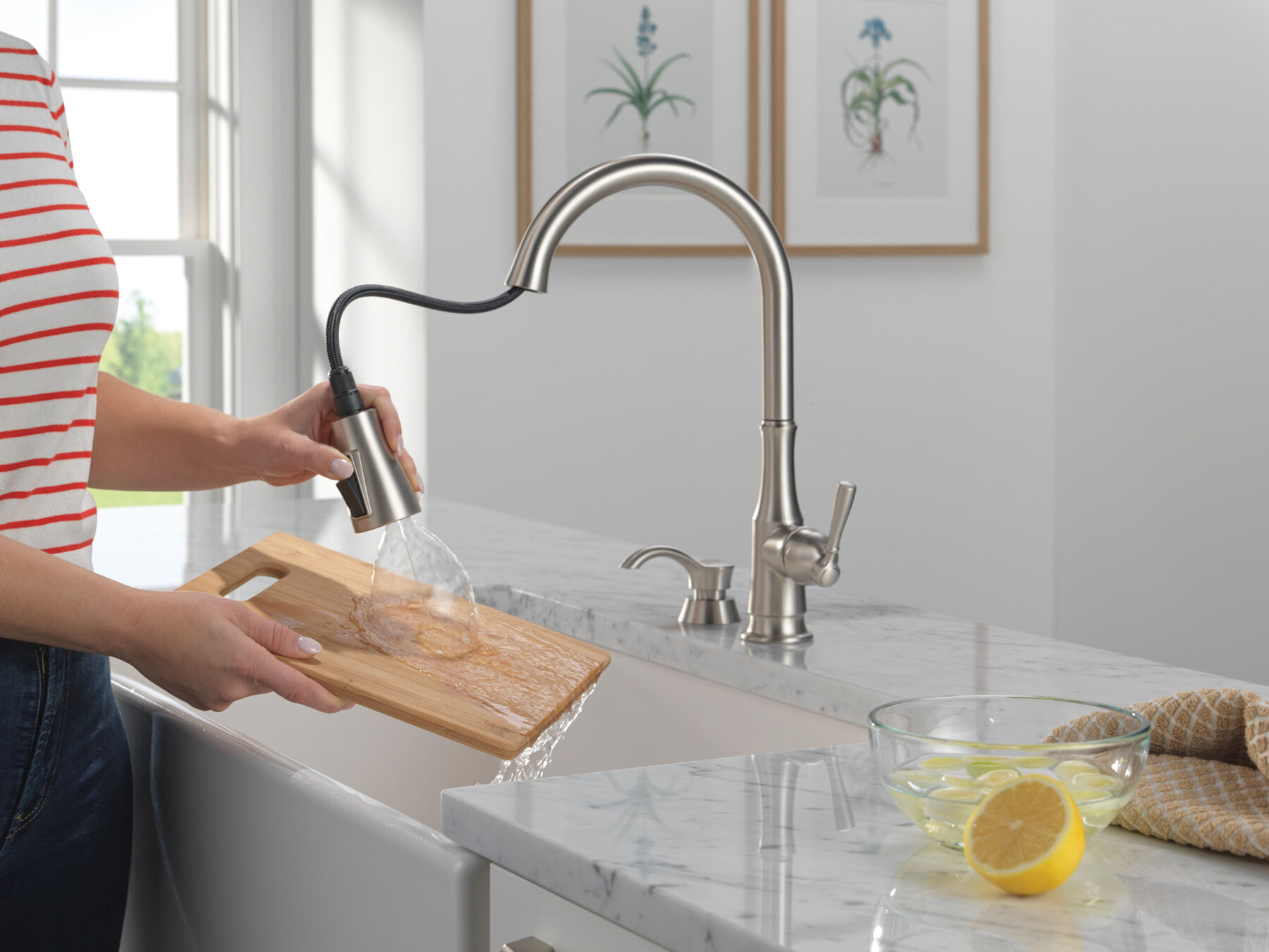 Llave para cocina monomando extensible con dispensador de jabón y tecnología ShieldSpray, imagen 5