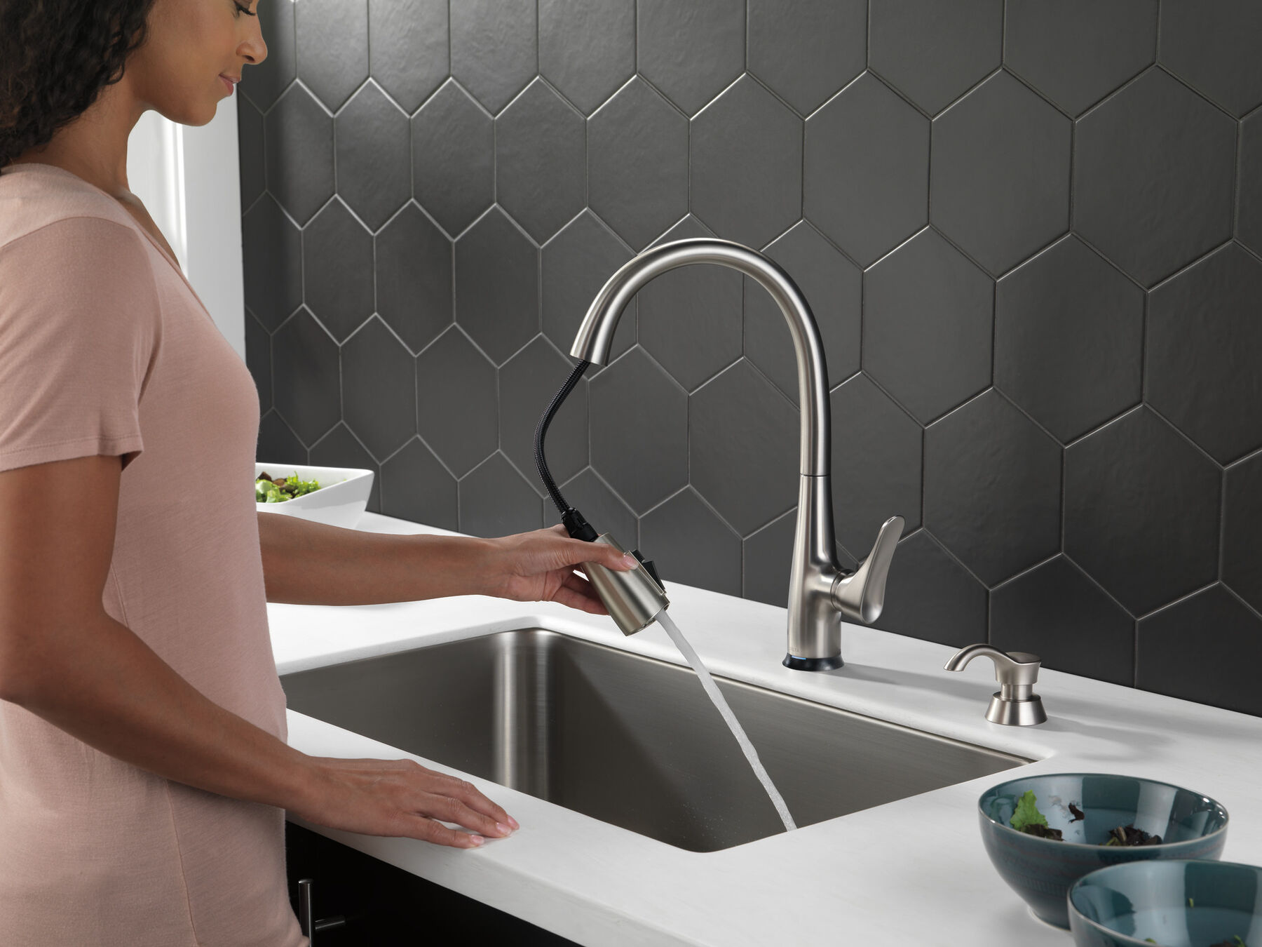 Dunsley Single Handle Pull-Down Kitchen Faucet with Touch<sub>2</sub>O® and VoiceIQ® Technology, image 3
