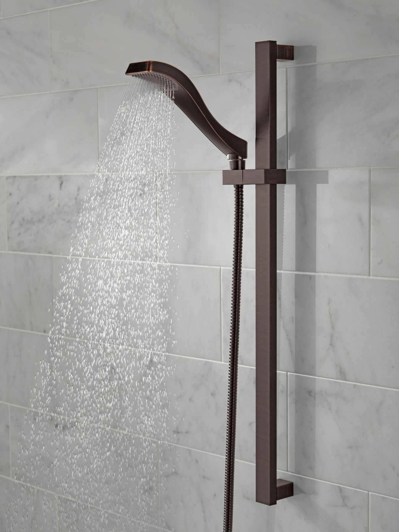 Ducha manual de 1.75 GPM con barra deslizante 1S (producto recertificado), imagen 3