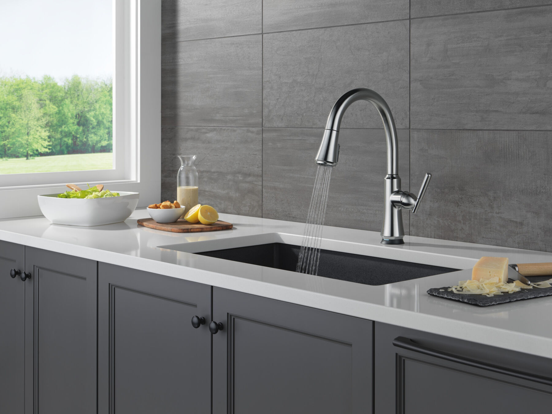 Touch<sub>2</sub>O® Technology Kitchen Faucet with Touchless Technology, image 9