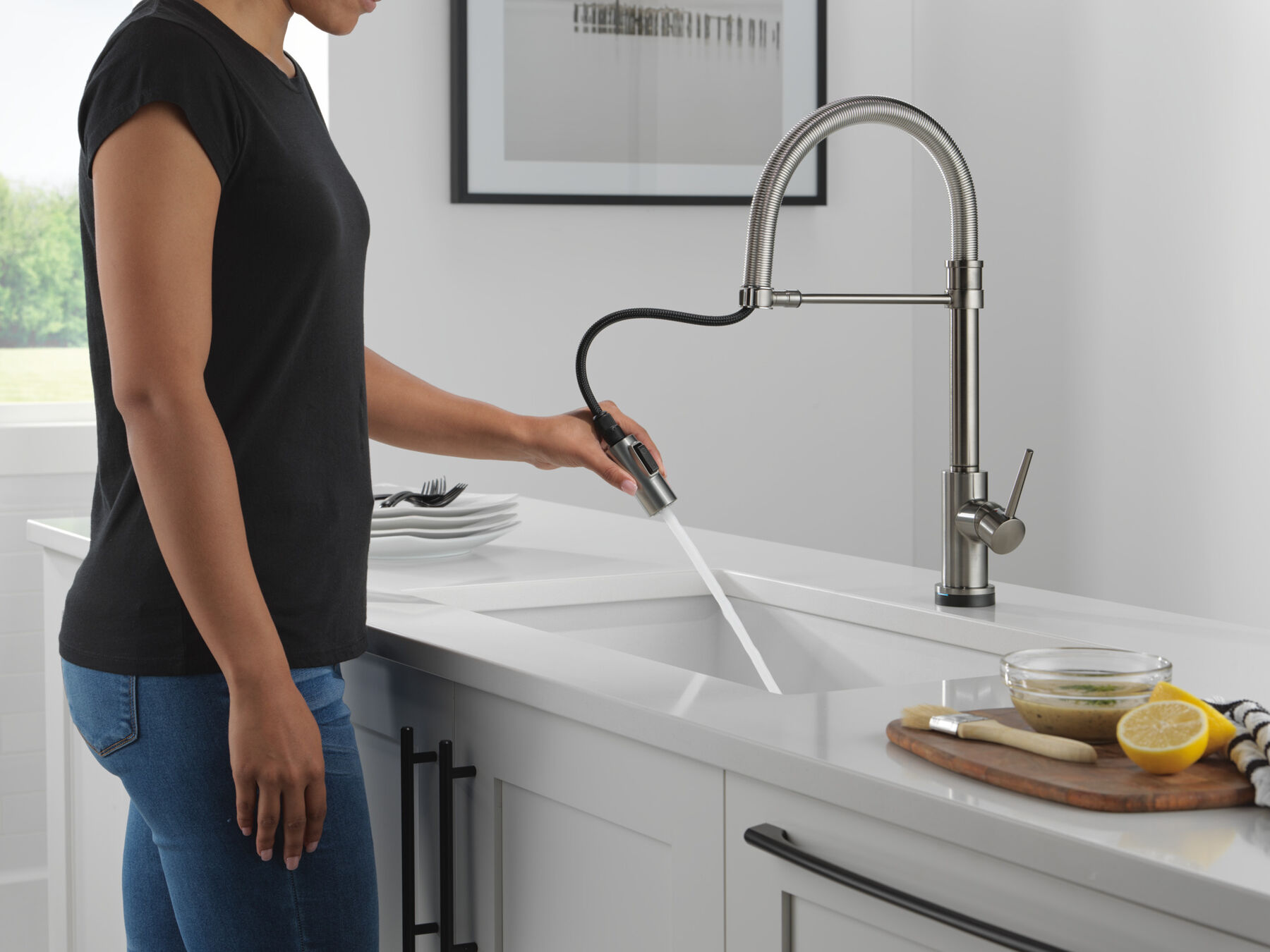 Touchless Pull-Down Kitchen Faucet 1L (Recertified), image 3