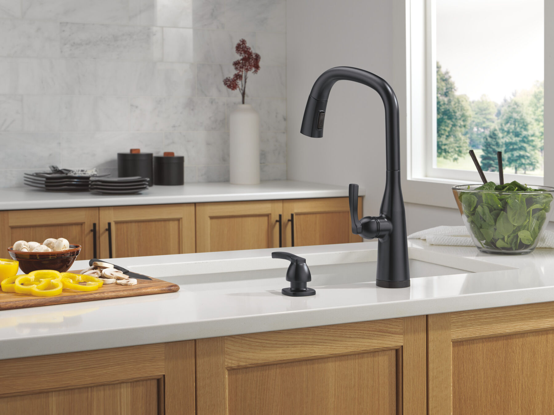 VoiceIQ® Single Handle Pull-Down Faucet with Touch<sub>2</sub>O® Technology, image 9