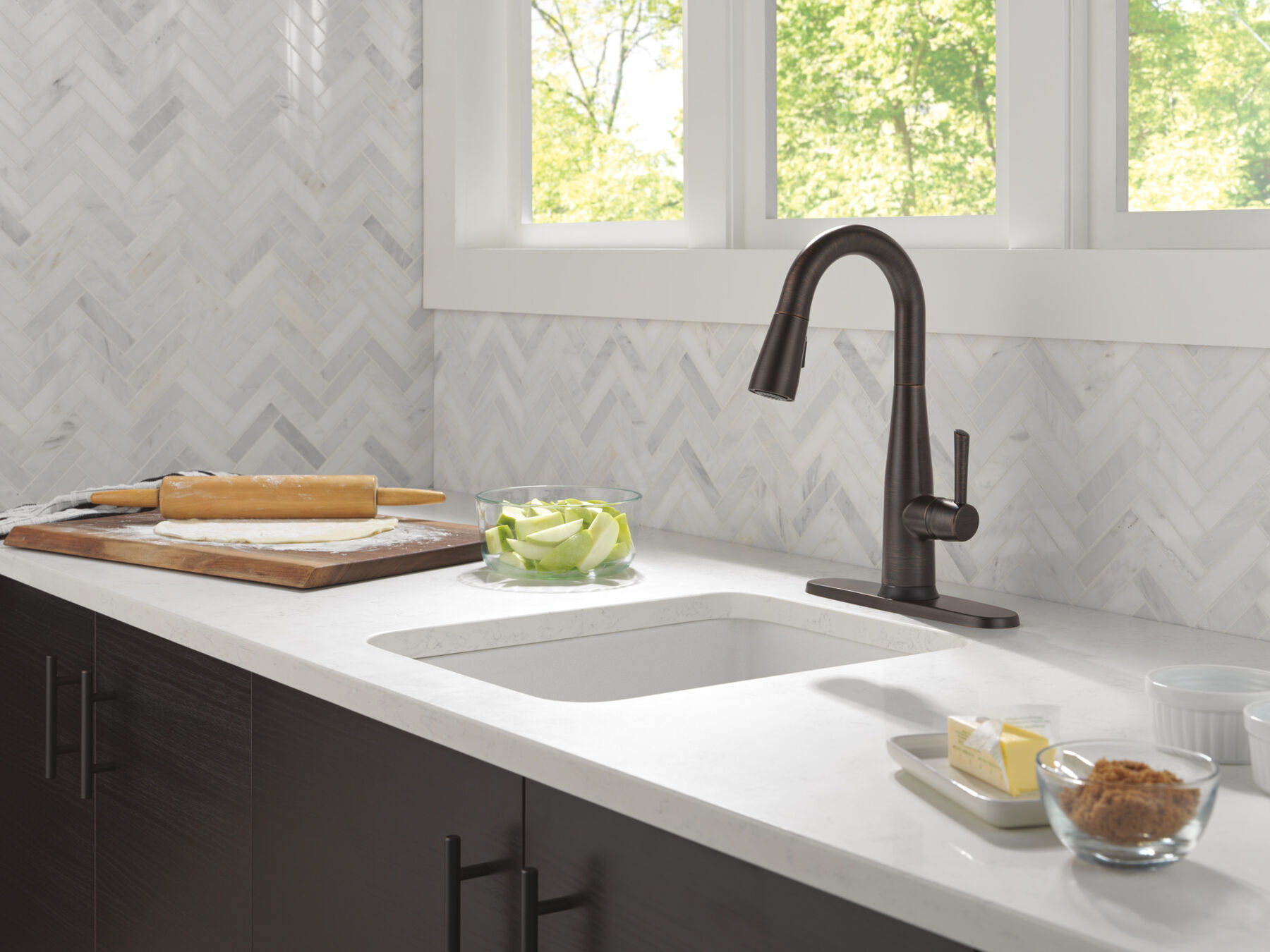 Touch2O® Bar / Prep Faucet with Touchless Technology, image 8