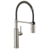 Llave para cocina extensible de una manija con tubo de salida con muelle