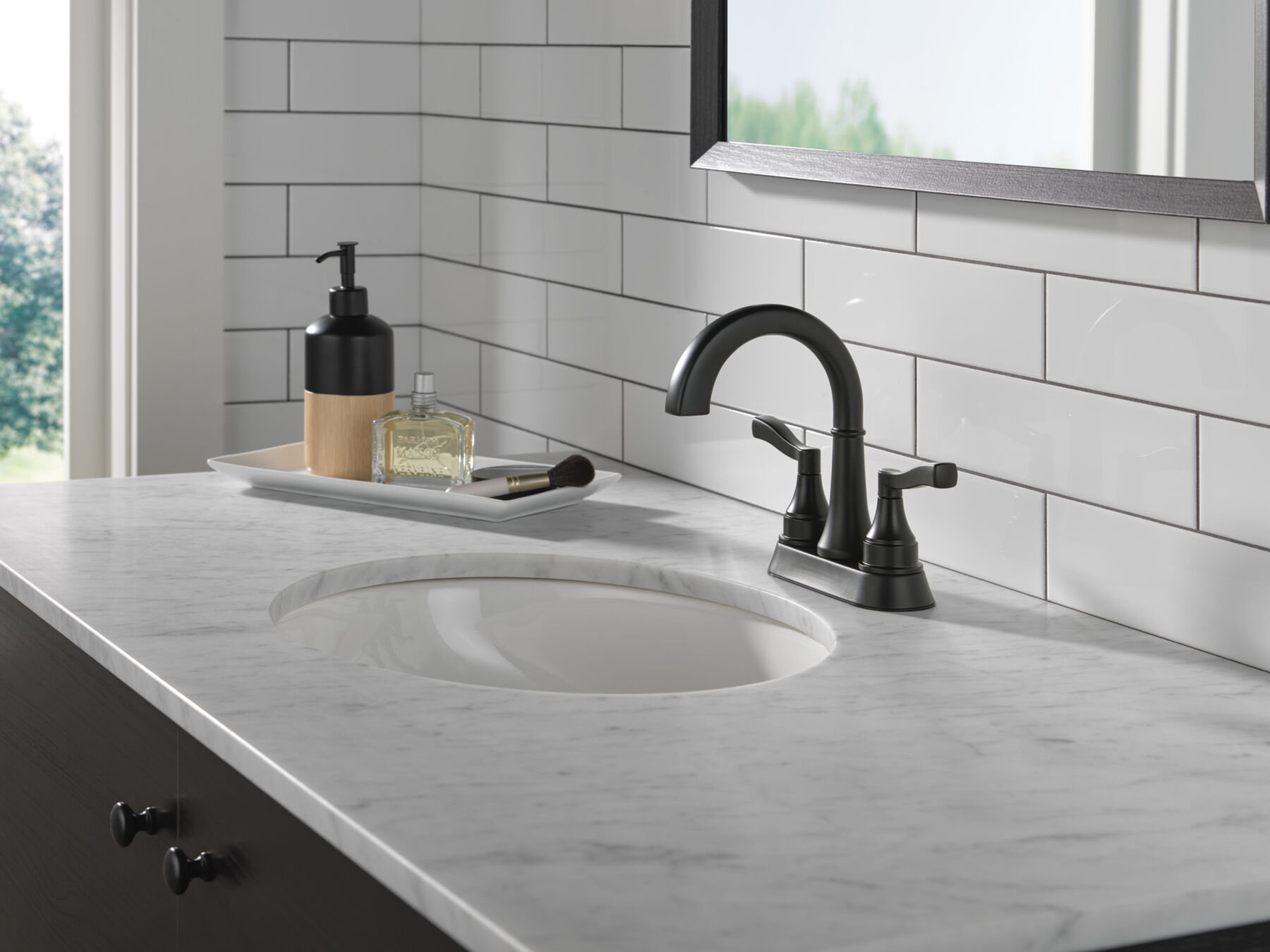 Llave para baño de combinación con dos manijas, imagen 4