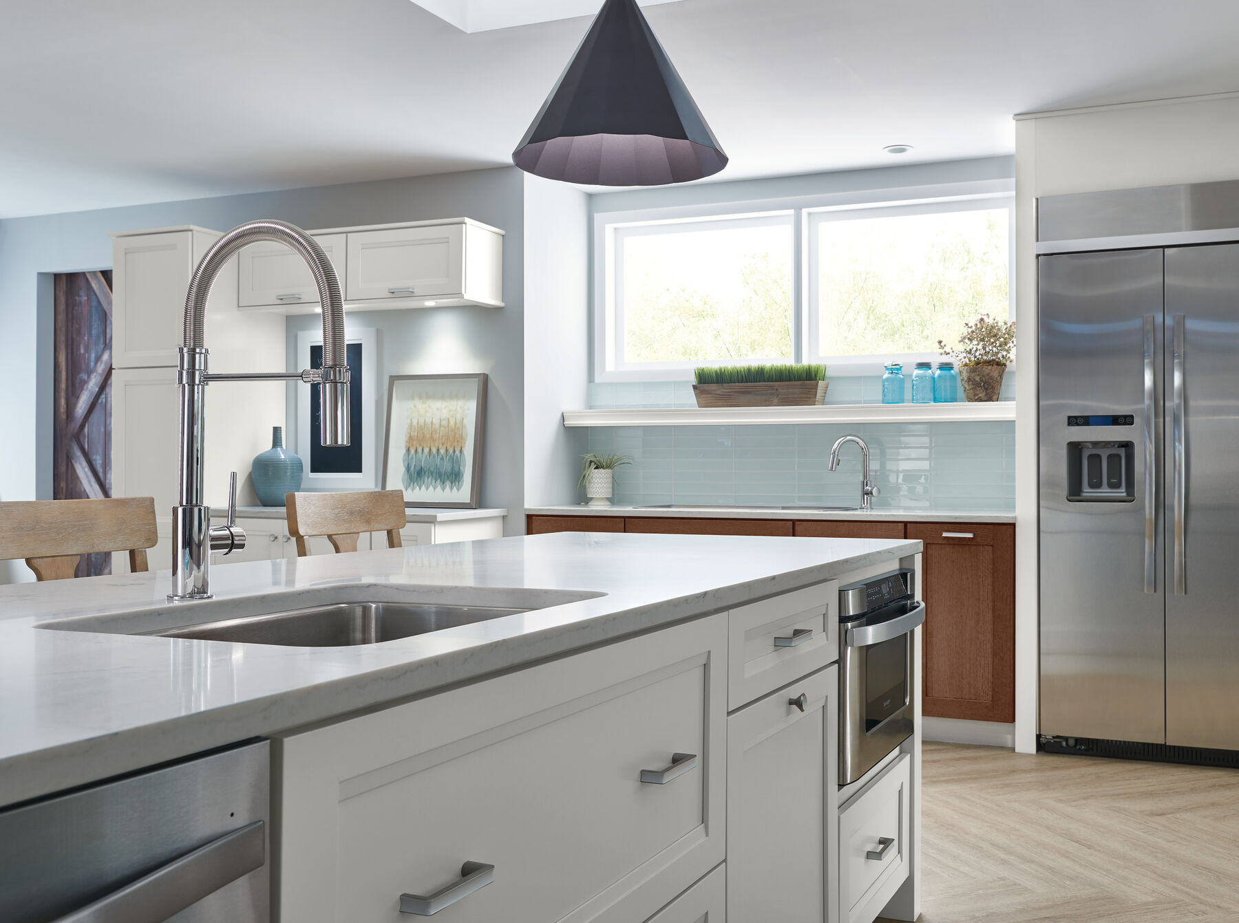 Single-Handle Pull-Down Spring Kitchen Faucet, image 1