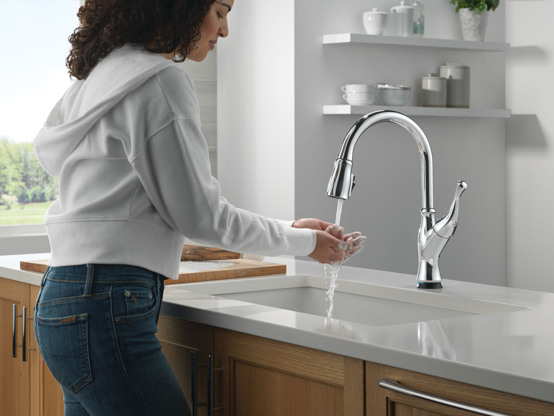 Touch<sub>2</sub>O® Technology Kitchen Faucet with Touchless Technology, image 7