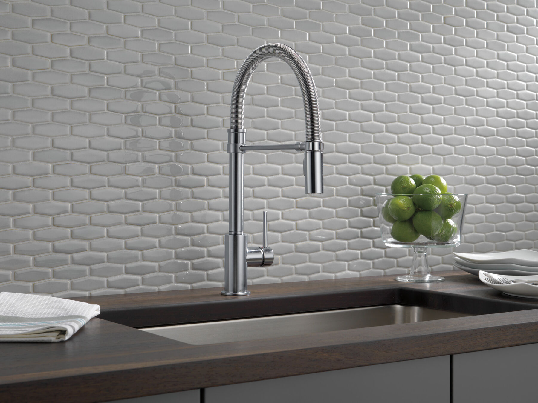 Single-Handle Pull-Down Spring Kitchen Faucet, image 1