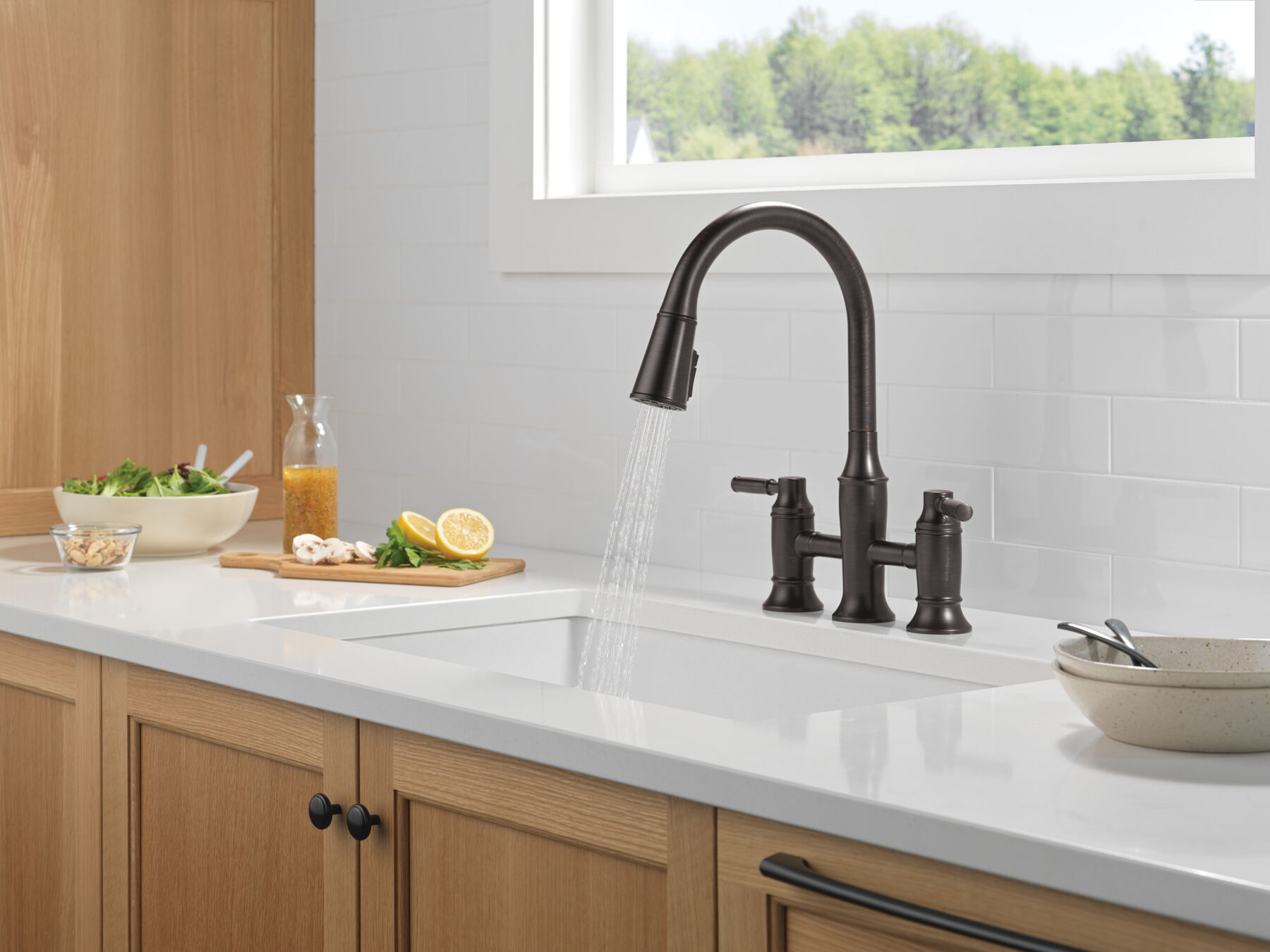 Llave para cocina tipo puente extensible con dos manijas, imagen 8