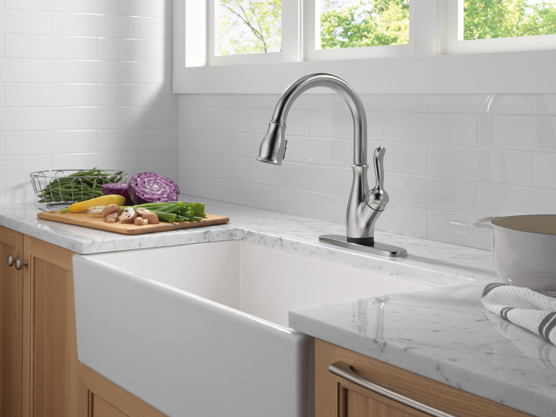 Touch<sub>2</sub>O® Technology Kitchen Faucet with Touchless Technology, image 2