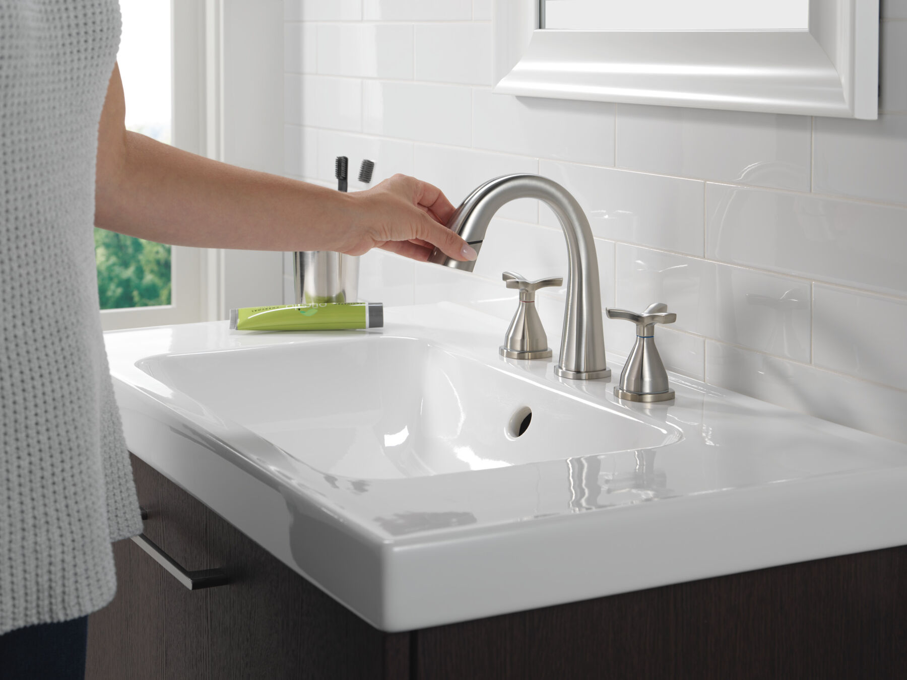 Llave para baño extensible independiente de dos manijas, imagen 4