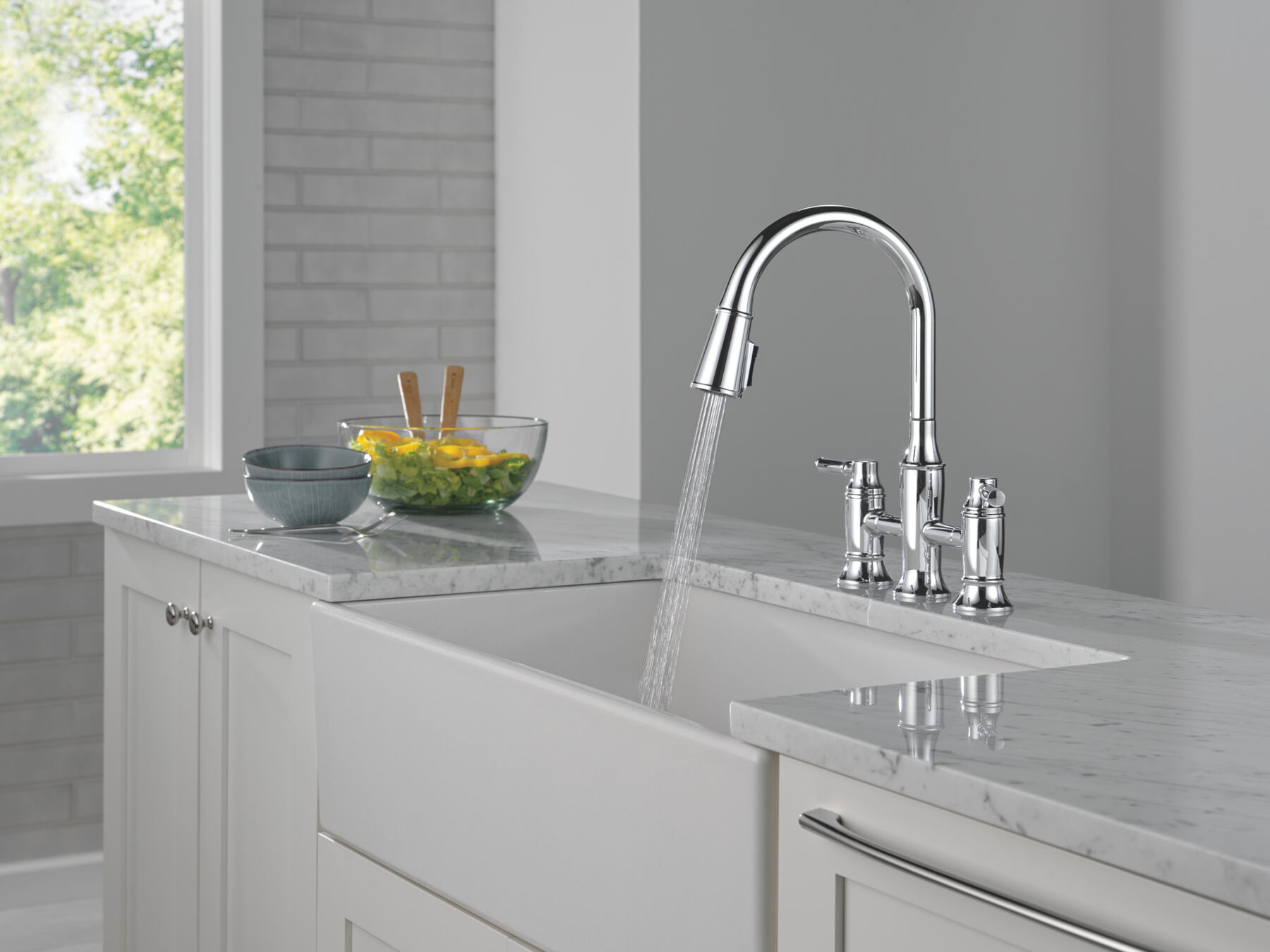 Llave para cocina tipo puente extensible con dos manijas, imagen 8