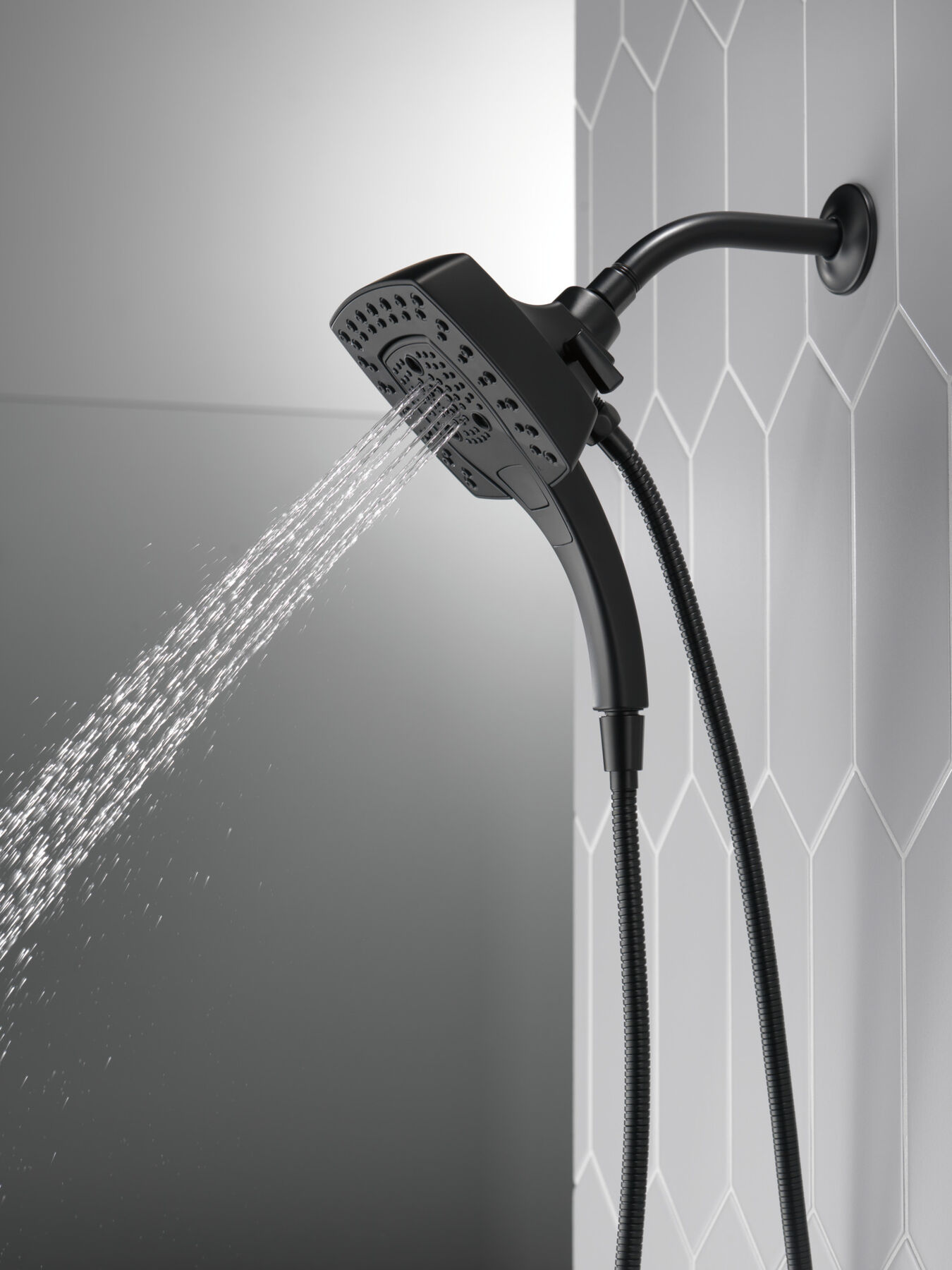 Ducha y ducha manual In2ition H2O de 2.5 GPM con MagnaTite 5S (producto recertificado), imagen 12
