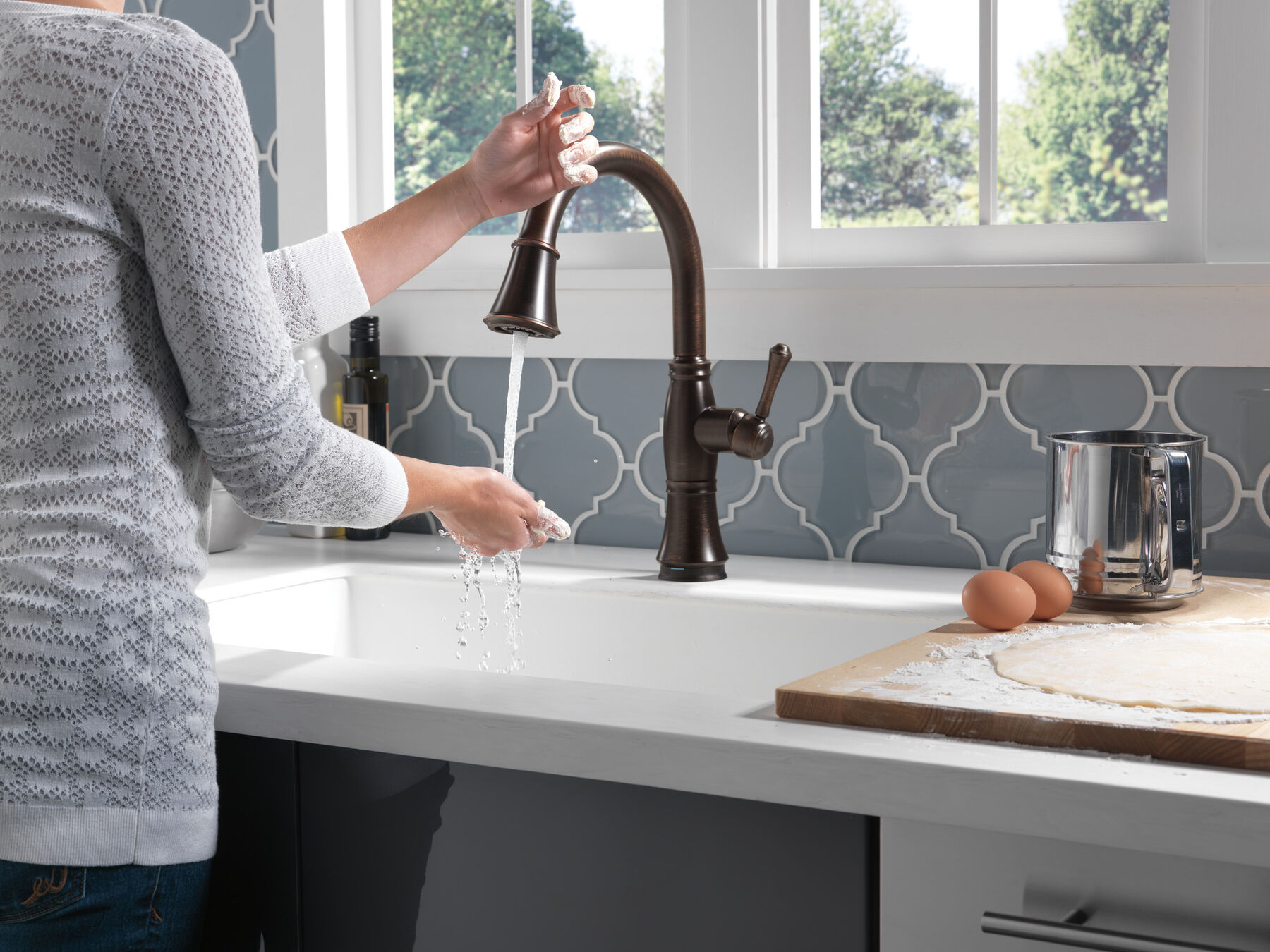 Llave para cocina monomando extensible con tecnologías Touch<sub>2</sub>O® y ShieldSpray®, imagen 23