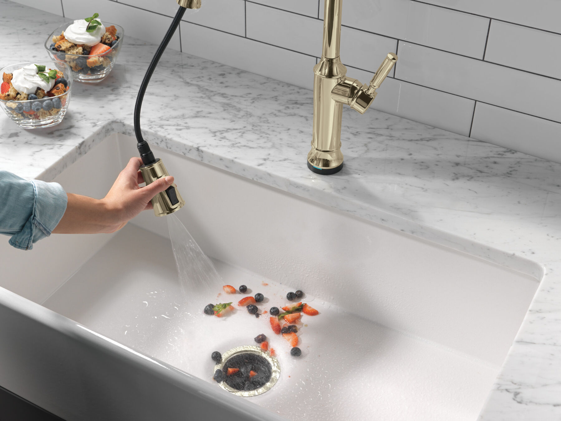 Touch<sub>2</sub>O® Technology Kitchen Faucet with Touchless Technology, image 8
