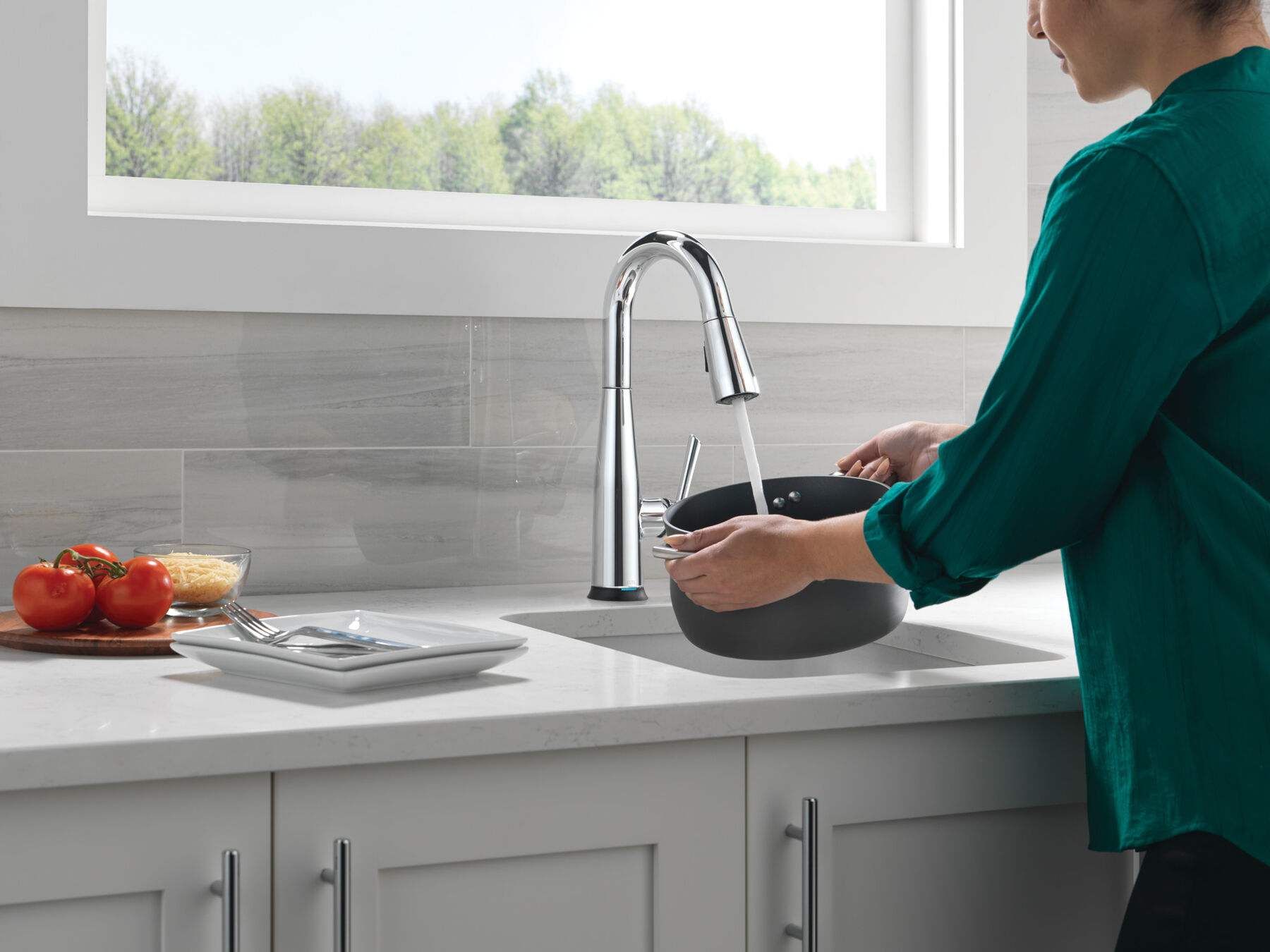 Touch2O® Bar / Prep Faucet with Touchless Technology, image 6