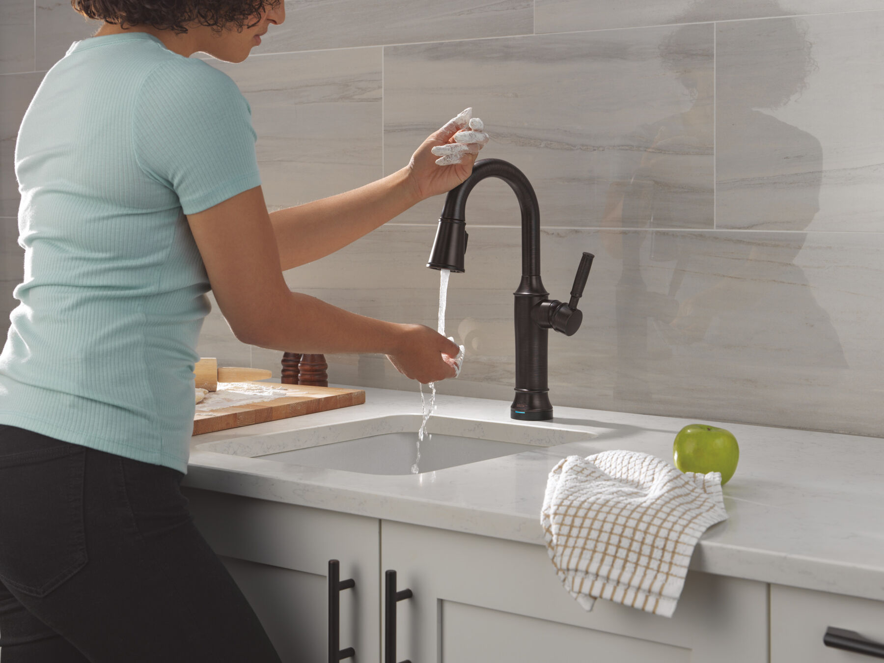 Touch2O® Bar / Prep Faucet with Touchless Technology, image 5
