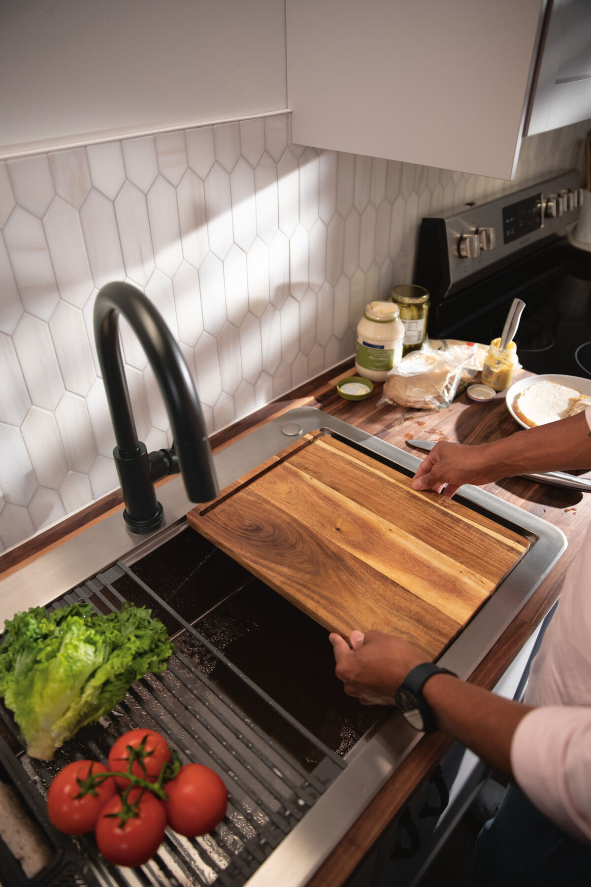 Llave para cocina monomando extensible con tecnología Touch<sub>2</sub>O®, imagen 15