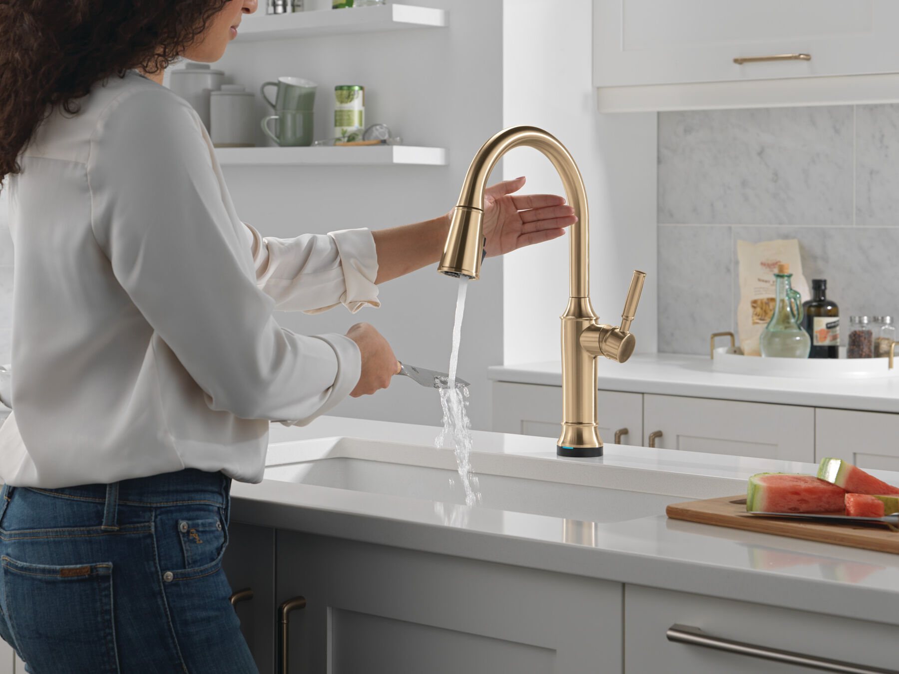 Touch<sub>2</sub>O® Technology Kitchen Faucet with Touchless Technology, image 5
