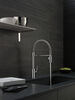 Llave para cocina extensible de una manija con tubo de salida con muelle