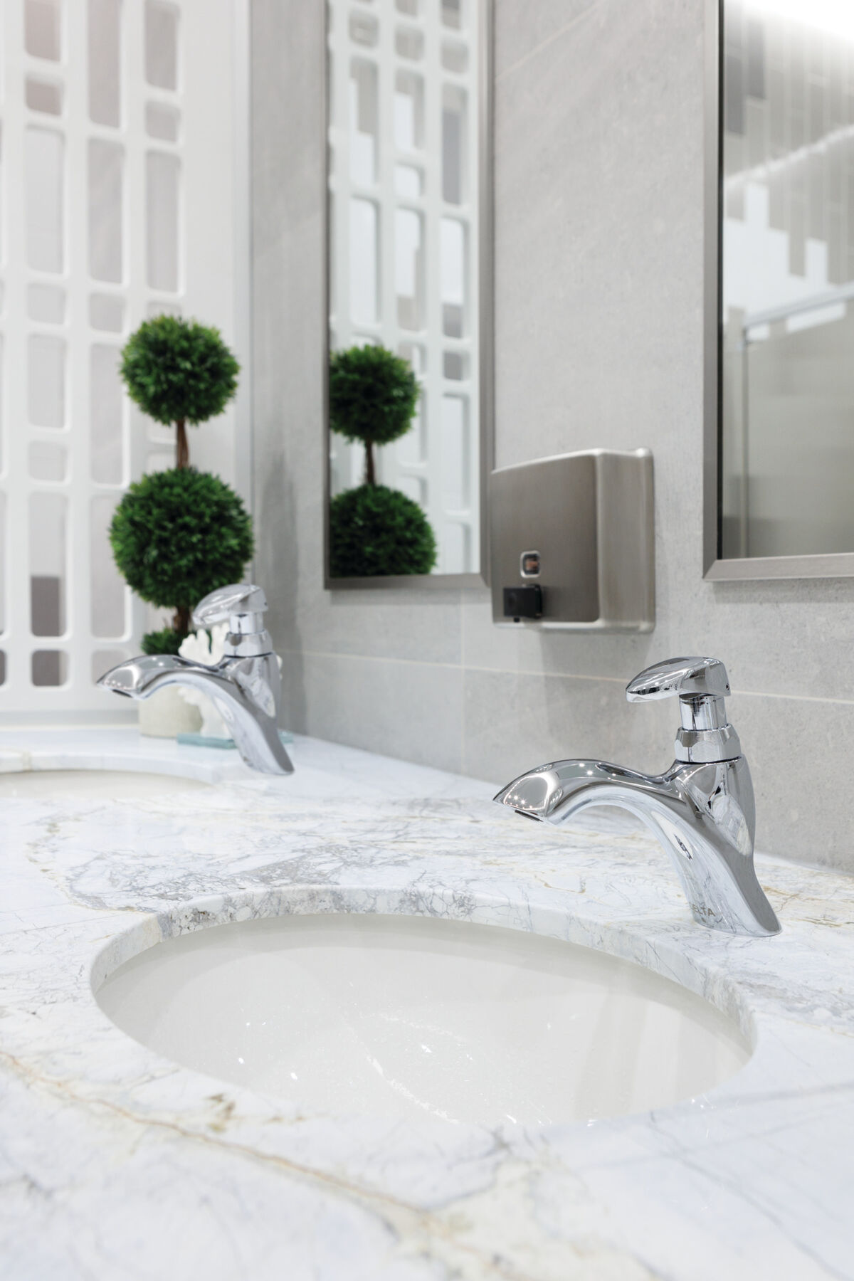 Single Hole Metering Slow-Close Bathroom Faucet, image 13