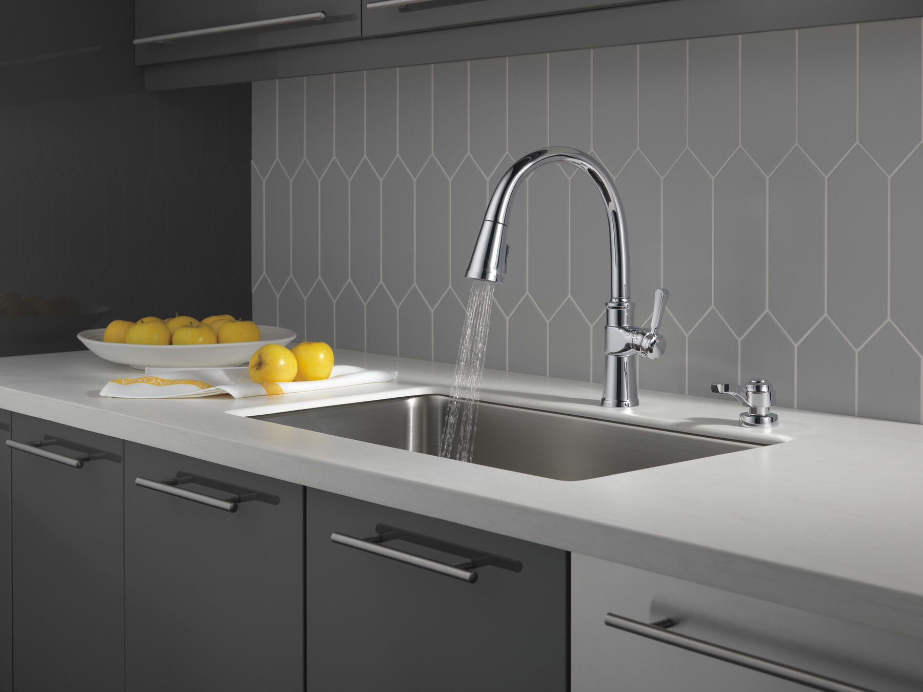 Llave para cocina monomando extensible con dispensador de jabón y tecnología ShieldSpray®, imagen 6