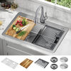 Lavabo de cocina tipo estación de trabajo con dos receptáculos de acero inoxidable calibre 16 de 33" de montaje superior encastrado, con reborde WorkFlow™ y accesorios
