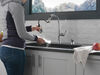 Llave para cocina monomando extensible con dispensador de jabón y tecnología ShieldSpray